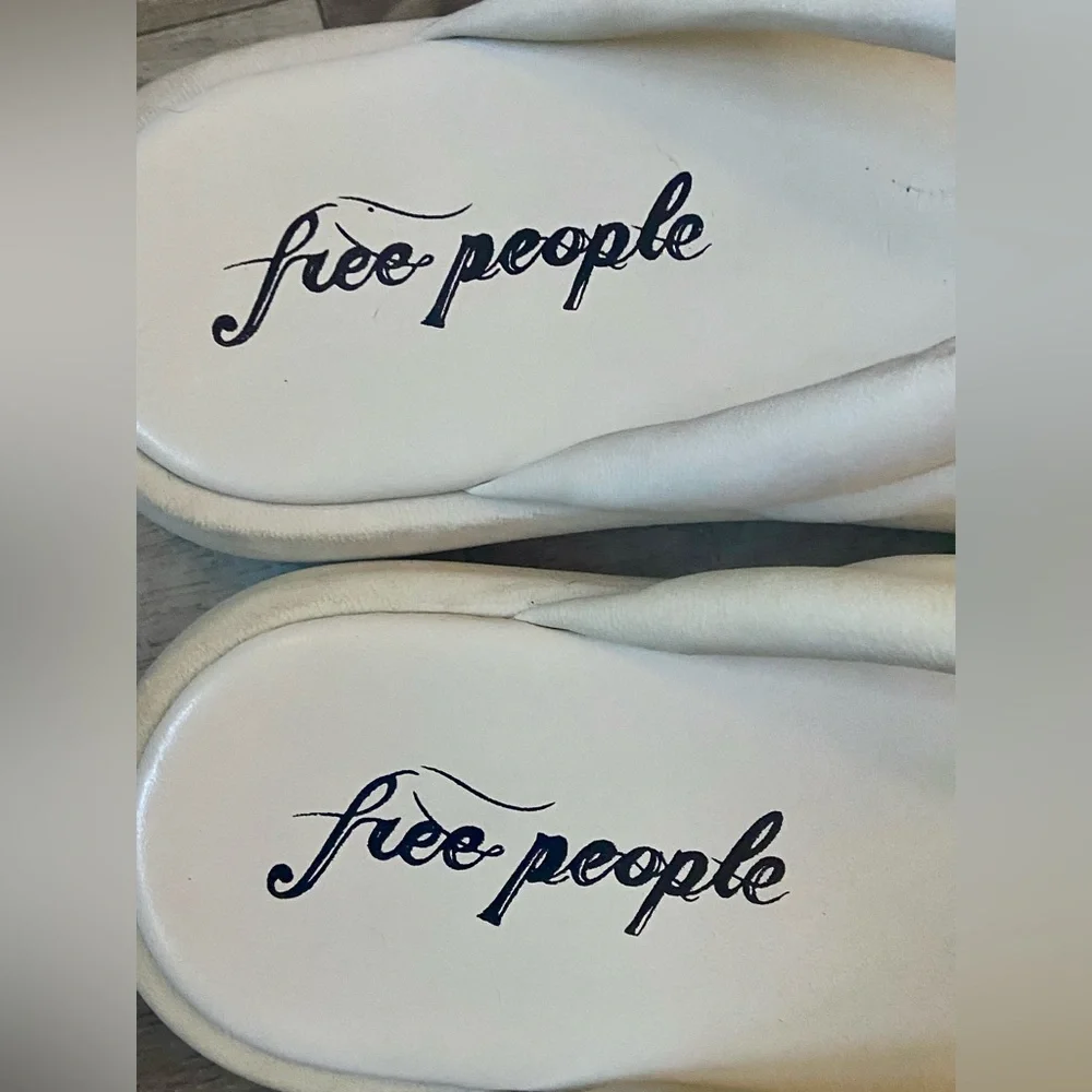 Free People Wonderland Flip Flop Thong Sandal - Picture 6 of 11